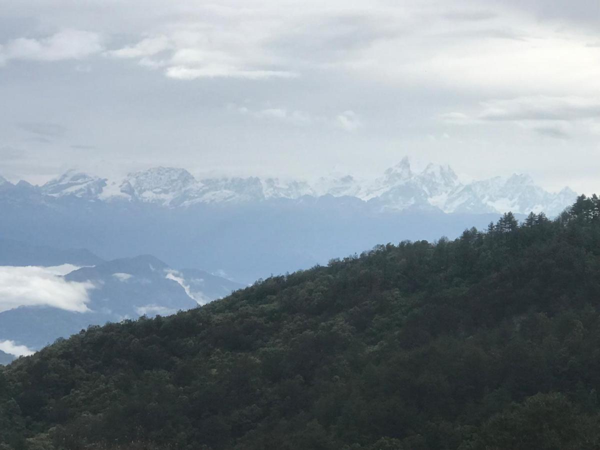 Millennium Blue Hotell Nagarkot Exteriör bild